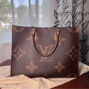 Louis Vuitton On The Go MM Excellent Condition
